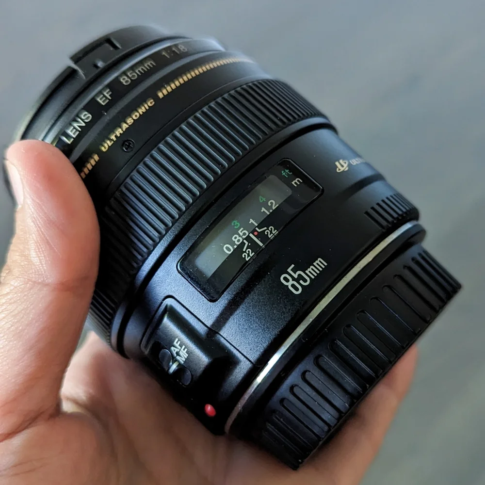 Canon EF 85mm f/1.8 USM Lens